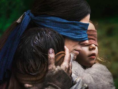 Fotograma de la película 'A ciegas' (Netflix) que ha inspirado el #birdboxchallenge.