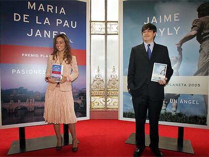 La mallorquina Maria de la Pau Janer y el peruano Jaime Bayly.