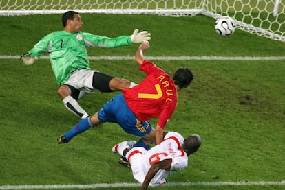 Su último gol con la Roja fue en el último partido de la fase de grupos contra Túnez, era su gol número 44 con el combinado nacional.