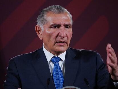Adán Augusto López durante la conferencia de prensa matutina en Palacio Nacional, el 25 de abril de 2023.