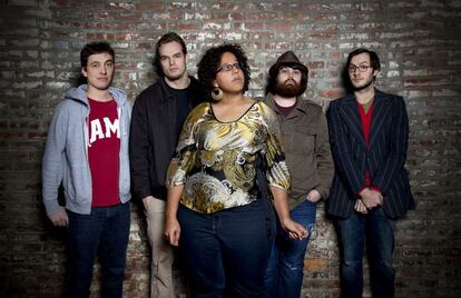 Alabama Shakes en una imagen promocional.