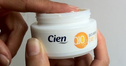 Un bote de la crema Cien Q10.