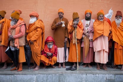 Peregrinos hinduistas durante el Kumbhamela de Allahabad, India.