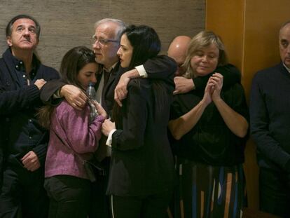 El periodista Juan Tortosa, en el centro, junto a José Miguel Contreras, Fran Llorente y Gemma García, este domingo en el homenaje a Alicia Gómez Montano.