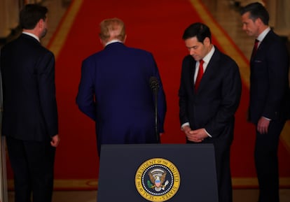 Trump al terminar su mensaje a la nación tras los ataques estadounidenses contra las instalaciones nucleares de Irán. 