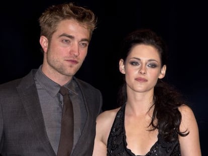 Kristen Stewart y Rpbert Pattinson en la presentación de Crepúsculo en 2011