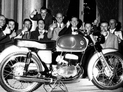 Presentación de la Tralla 101 en el hotel Ritz de Barcelona en 1959.