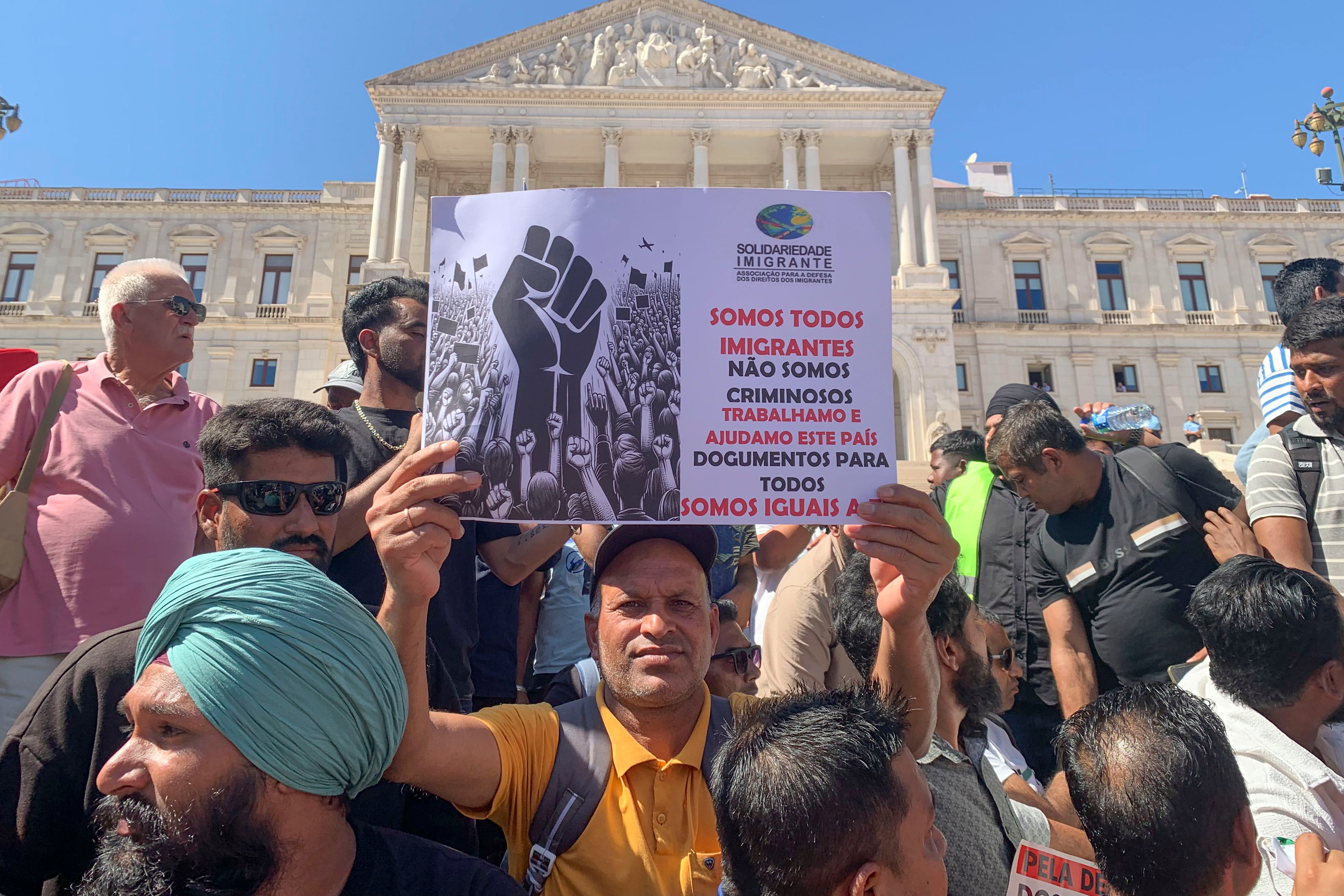 Portugal se acerca a los halcones de Europa con una ley para agilizar la expulsión de extranjeros sin papeles