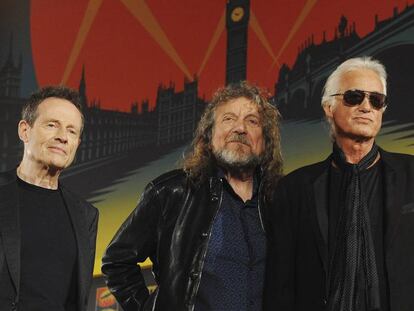 De izquierda a derecha, John Paul Jones, Robert Plant y Jimmy Page en 2012. 