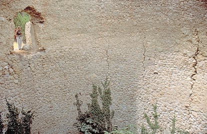 Uno de los pozos de Sierra Espu?a (Regin de Murcia), antes de ser restaurado.