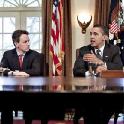 El exsecretario del Tesoro, Timothy Geithner, junto al entonces presidente de los Estados Unidos, Barack Obama.