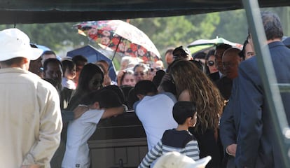 El funeral del juez asesinado, Vicente Berm&uacute;dez. 