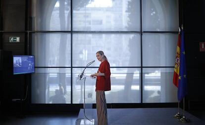 Cifuentes durante la presentación del plan de Cercanías de la región de Madrid.