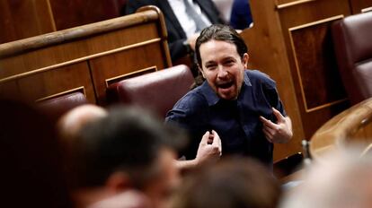 El líder de Podemos, Pablo Iglesias, poco antes del inicio del pleno del pleno del Congreso de los Diputados de este jueves.