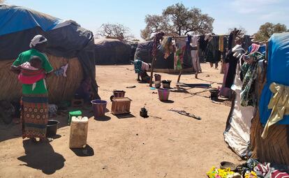 Desplazados por la violencia yihadista en un terreno cerca de Uagadugú, capital de Burkina Faso.