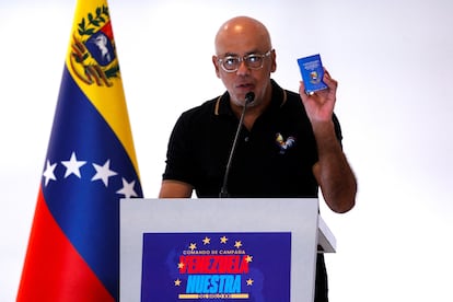 El presidente de la Asamblea Nacional venezolana, Jorge Rodríguez, este viernes en una comparecencia.