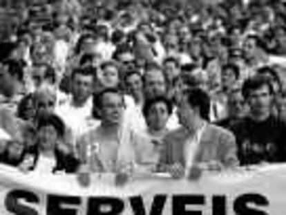 b 34519 (15/may/00) -color- Manifestación funcionarios. -foto: Tejederas.