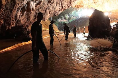 Trabajos de rescate en el interior de la cueva de Tham Luang, el 7 de julio de 2018.