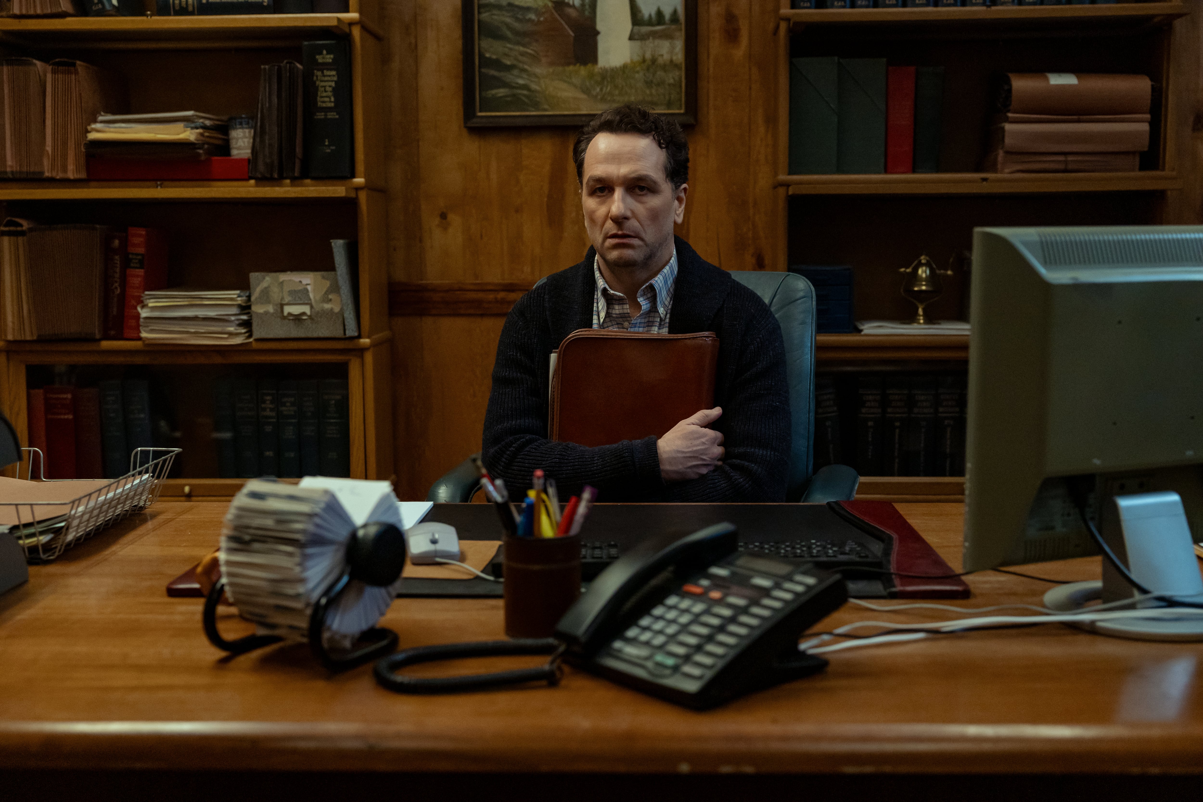 Matthew Rhys, en la serie 'Widow's Bay'.