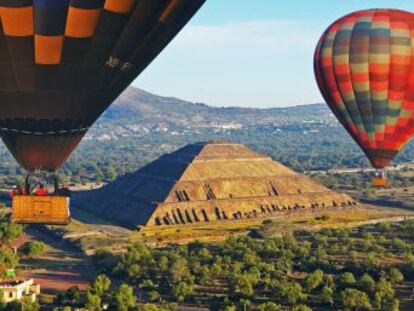 Un mágico paseo en globo sobre las majestuosas pirámides del yacimiento mexicano con @enriquealex
