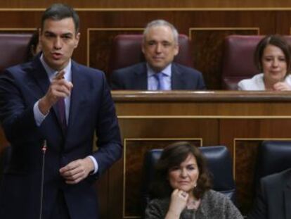 El líder de Ciudadanos atribuye al jefe de gobierno “querer ser presidente apoyado por los golpistas”