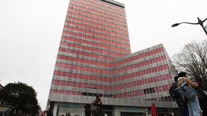 La antigua torre del Banco de Bizkaia, rebautizada como Torre BAT, en la Gran Vía de Bilbao.