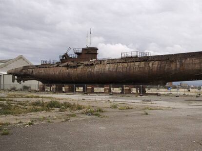 El submarino alemán U-534, hundido en 1945, rescatado del fondo del mar en 1993 y expuesto en Birkenhead, Gran Bretaña.