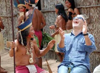 Javier Sardá, en la selva amazónica durante la grabación de <i>Dutifrí.</i>