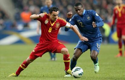 Xavi, durante el partido ante Francia.