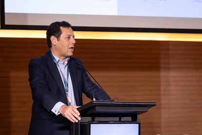 Joaquín Villarino habla durante el foro. 