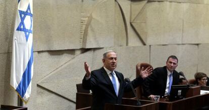 Benjam&iacute;n Netanyahu presenta su Gobierno al Parlamento.