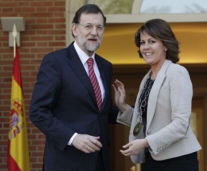 Mariano Rajoy y Yolanda Barcina, presidenta de Navarra, ayer en el palacio de la Moncloa.
