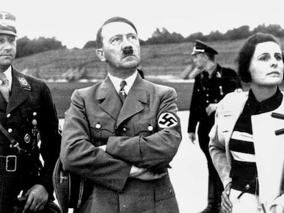 Adolf Hitler y Leni Riefenstahl, en una imagen del documental ‘Riefenstahl’ (2024).