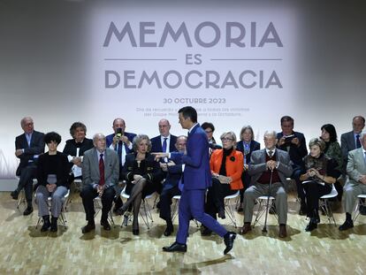 Sánchez preside el homenaje de Estado por el día oficial de las víctimas de la Guerra Civil y la dictadura celebrado este lunes en Madrid.