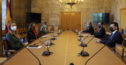 La vicepresidenta de Transición Ecológica, Teresa Ribera, en su reunión con los responsables de UNEF.