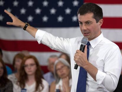 Pete Buttigieg speaks at a campaign event in Manchester on August 21.