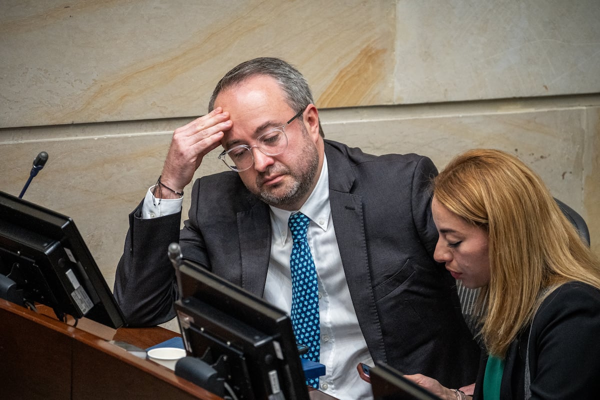 La Corte Suprema condena a 23 años de cárcel al senador uribista Ciro  Ramírez por corrupción | EL PAÍS América Colombia