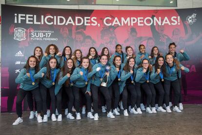 Las campeonas del mundo, este lunes en el homenaje en Madrid. 