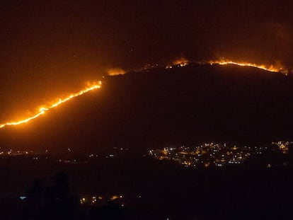 Incendio forestal en Nigrán (Pontevedra), el pasado mes de octubre. 