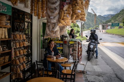 Un comercio en la Vía del Llano, el 31 de agosto.