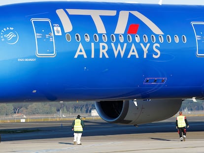 Un avión de Ita Airways en el aeropuerto de Roma.