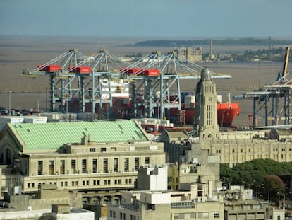 Puerto de Montevideo (Uruguay).