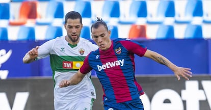 El futbolista del UD Levante, Francisco Javier Hidalgo 'Son'. 