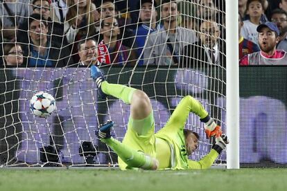 Así quedó Manuel Neuer con el primer gol de Messi.