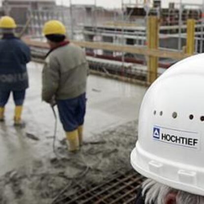 Trabajadores en una construcción de Hochtief, en Hamburgo