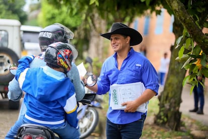 César Ortiz Zorro, el gobernador electo, durante su campaña, en Yopal (Departamento de Casanare), el 17 de octubre.