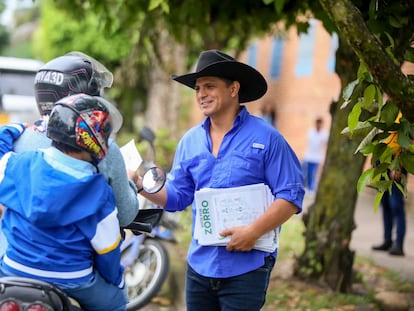 César Ortiz Zorro, el gobernador electo, durante su campaña, en Yopal (Departamento de Casanare), el 17 de octubre.