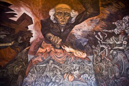 El sacerdote Miguel Hidalgo, representado en un mural de Jos&eacute; Orozco.&nbsp; 