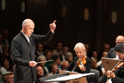 Paavo Järvi, dirigiendo a la Orquesta de la Tonhalle, el pasado 18 de septiembre en Zúrich.