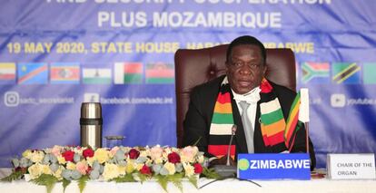 El presidente de Zimbabue, Emmerson Mnangagwa